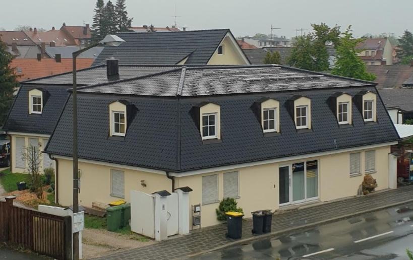 Ferienwohnungen Schleicher Mit Klimaanlage Zirndorf Εξωτερικό φωτογραφία